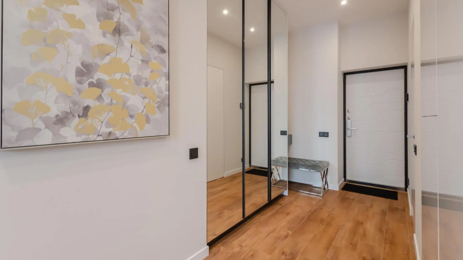 Petrovdom 2-5 New Apartment In Rc Novopecherski Lypky, 19B Andrii Verkhogliad Street Κίεβο 0*,